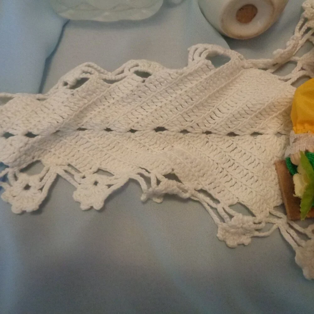 DOLLIE GLASS BASKET WASHINGTON SALT DOILY DODADS ETC LOT